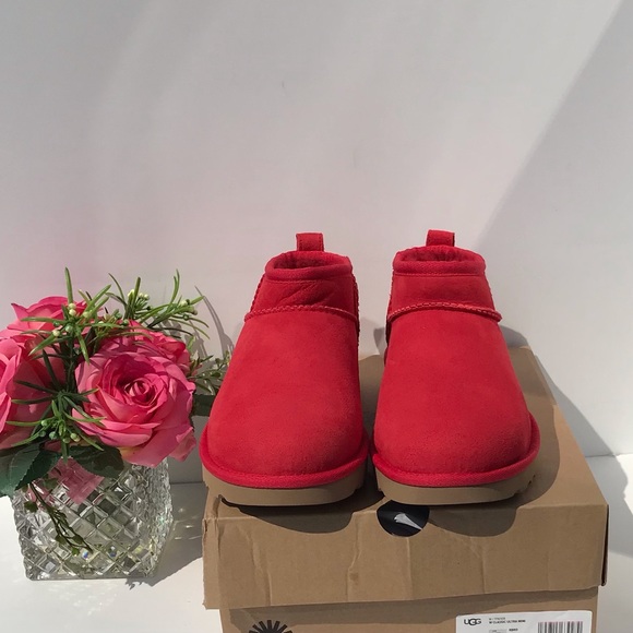 UGG Classic Ultra Mini - Picture 2 of 11